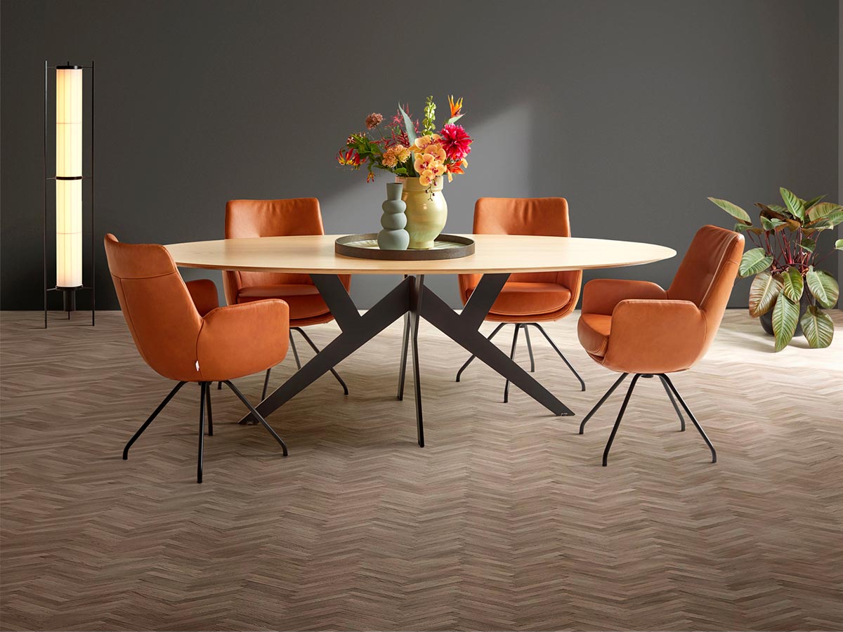 MOVANI-Tango-tafel_0001_231101-095-MONTAGE-FINAL-LR-sRGB